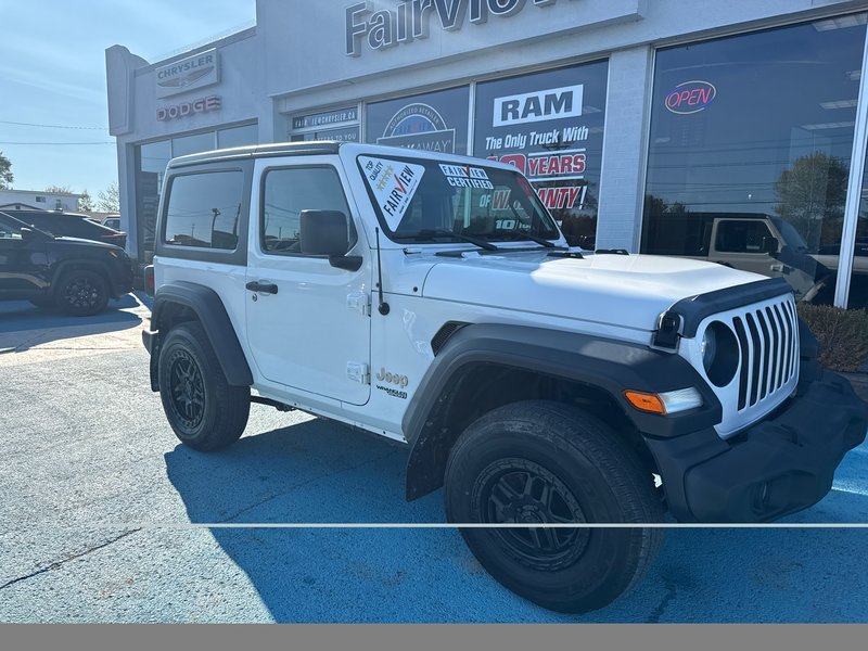 2021 Jeep Wrangler Sport Tire and rim package
