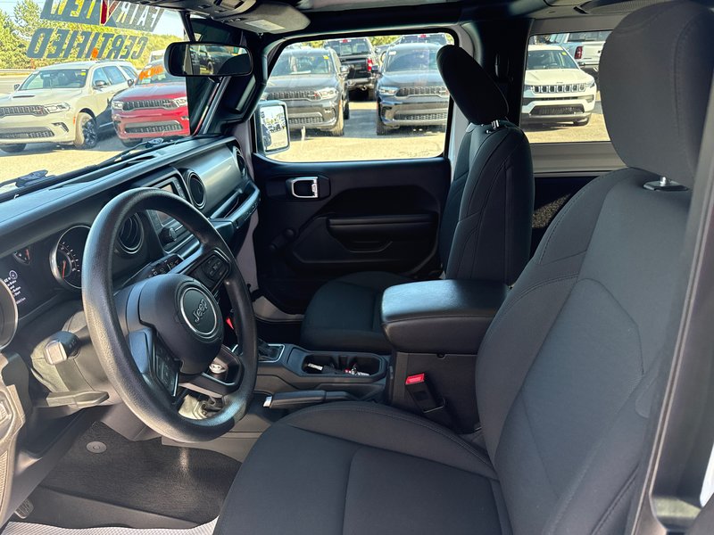 2021 Jeep Wrangler Sport Tire and rim package