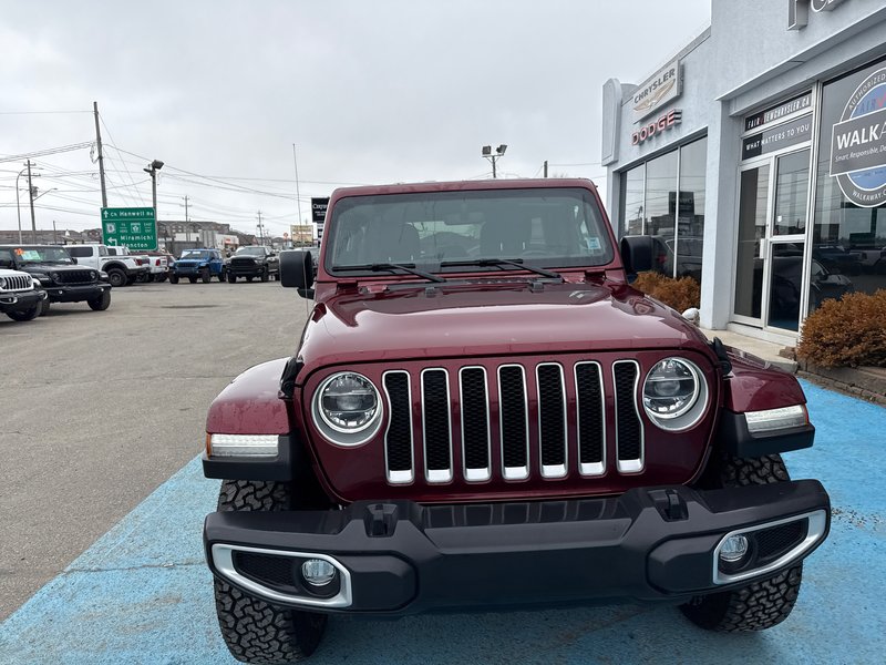 2022 Jeep Wrangler Unlimited Sahara Colour matching top, new KO two tires, leather loaded