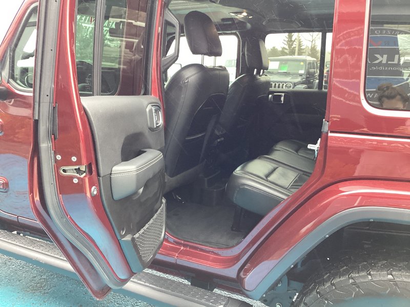 2022 Jeep Wrangler Unlimited Sahara Matching top, leather loaded