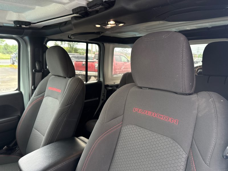 2023 Jeep Wrangler Rubicon New tires