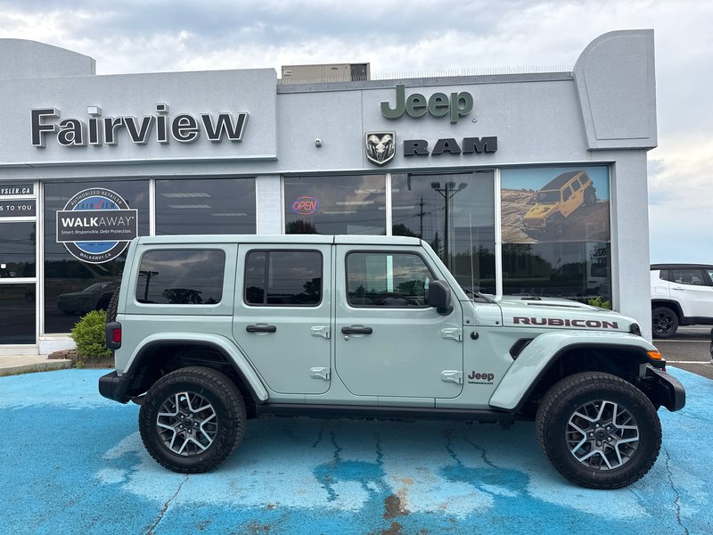 2023 Jeep Wrangler Rubicon New tires