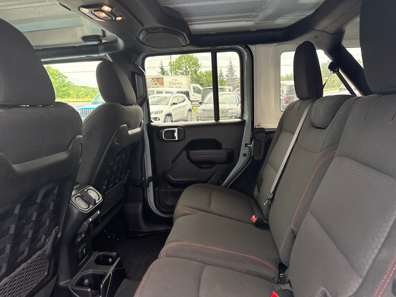 2023 Jeep Wrangler Rubicon New tires