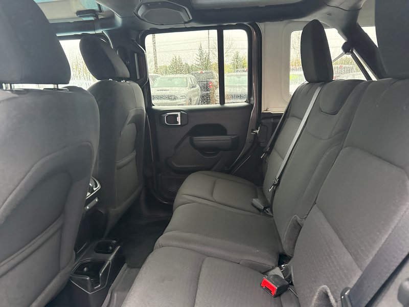 2023 Jeep Wrangler Willys Navigation and heated seats
