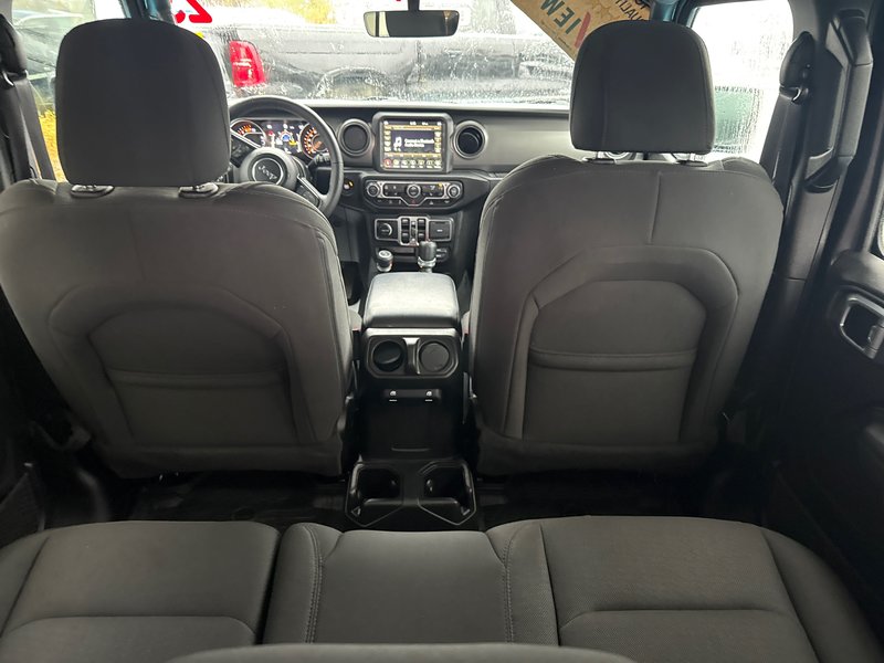 2023 Jeep Wrangler Willys Navigation and heated seats