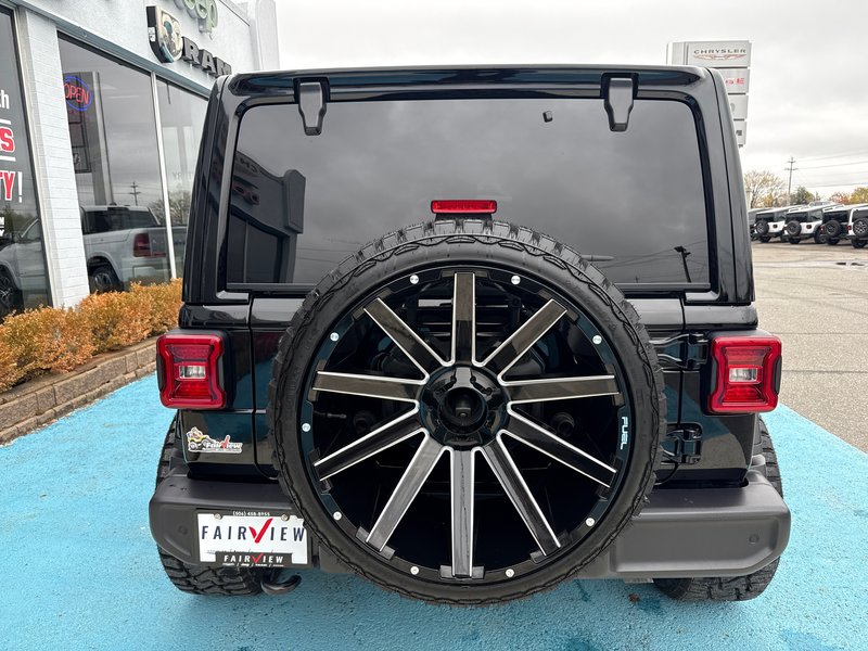 2024 Jeep Wrangler Sahara Fully loaded leather colour matching top over $7000 in tires and rims