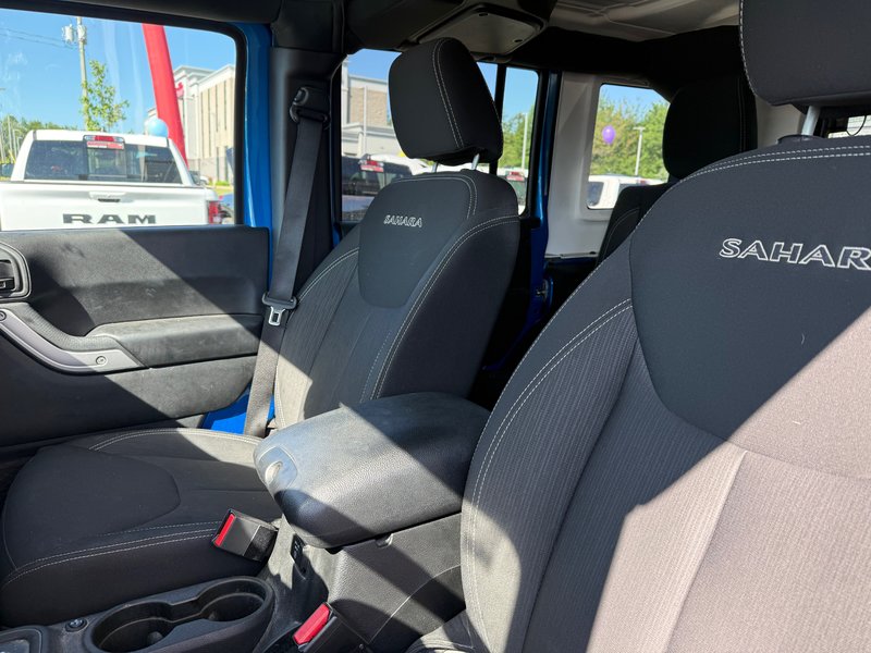 2016 Jeep WRANGLERUNLIMITED WRANGLER UNLIMITED SAHARA