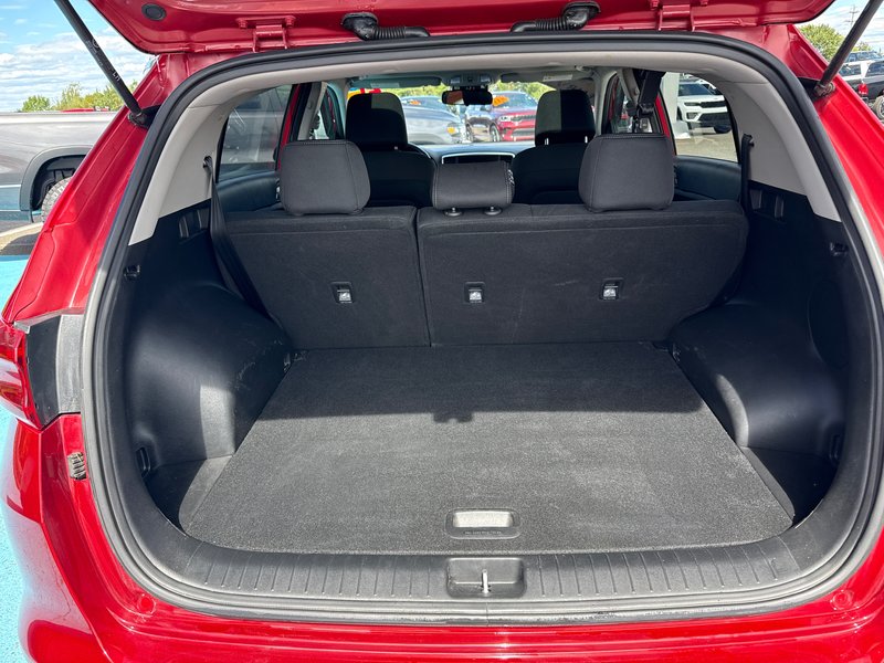 2021 Kia Sportage EX with only 25,000 km