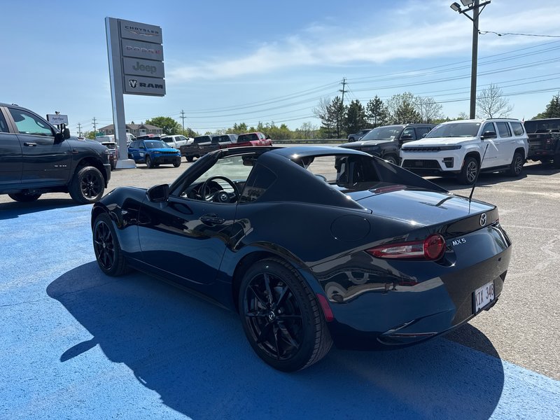 2021 Mazda MX-5 RF GS-P Hardtop convertible