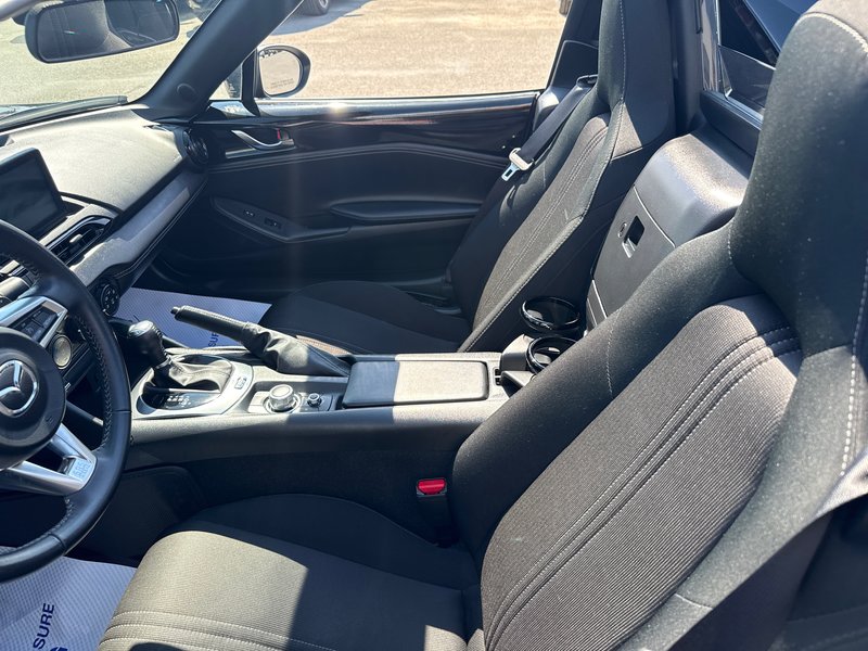 2021 Mazda MX-5 RF GS-P Hardtop convertible