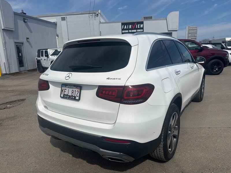 2022 Mercedes-Benz GLC 300