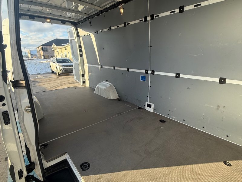 2024 Mercedes-Benz SPRINTER CARGO VAN BASE DIESEL!