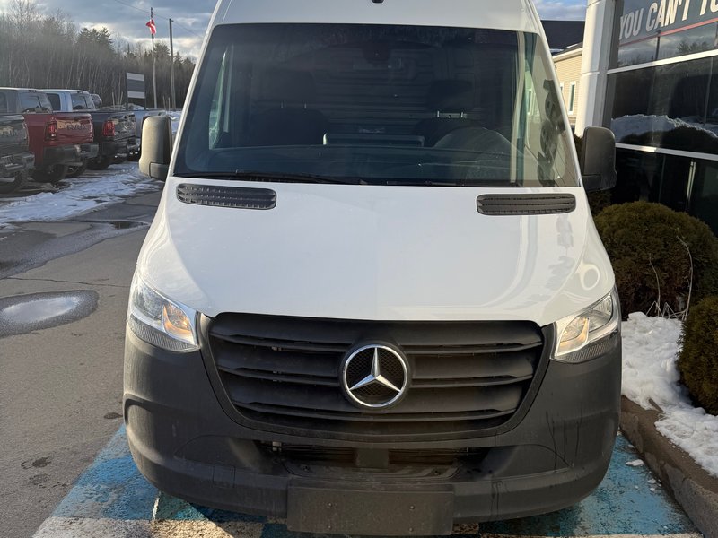 2024 Mercedes-Benz SPRINTER CARGO VAN BASE DIESEL!