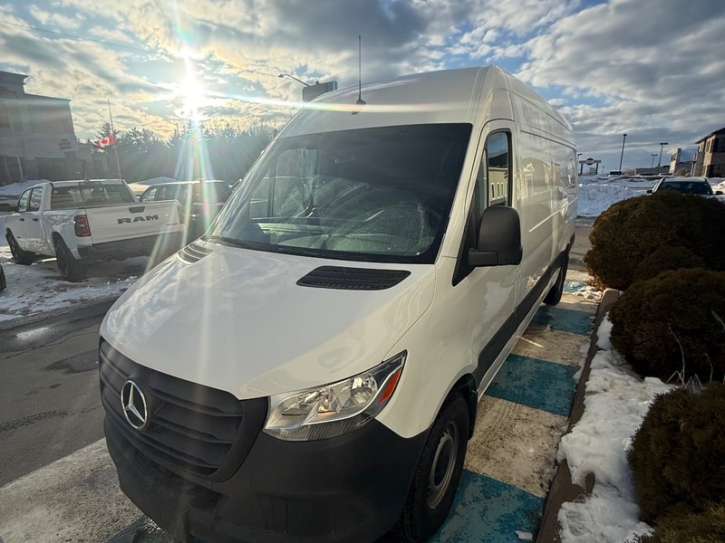 2024 Mercedes-Benz SPRINTER CARGO VAN BASE DIESEL!
