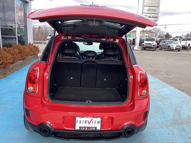 2013 MINI Cooper Countryman John Cooper Works ALL4 Two sets of tires and rims