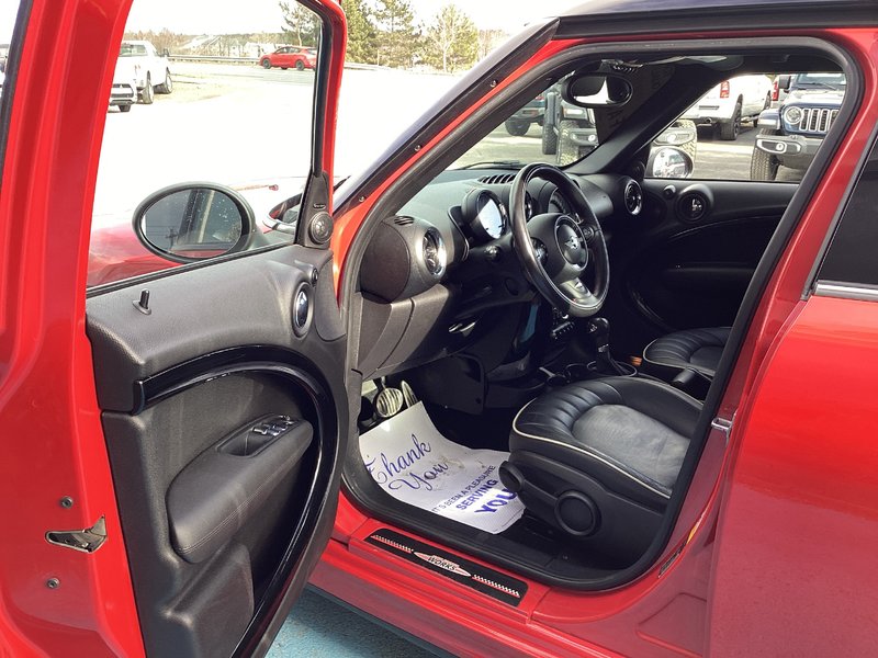 2013 MINI Cooper Countryman John Cooper Works ALL4 Two sets of tires and rims