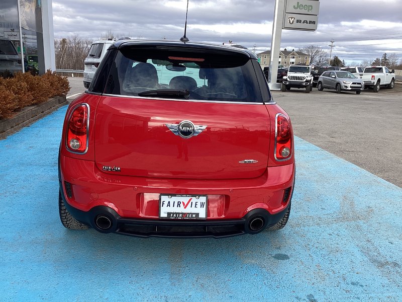 2013 MINI Cooper Countryman John Cooper Works ALL4 Two sets of tires and rims