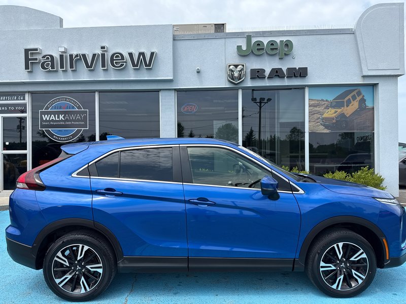 2023 Mitsubishi ECLIPSE CROSS ES AWD New tires new brake new two year MVI
