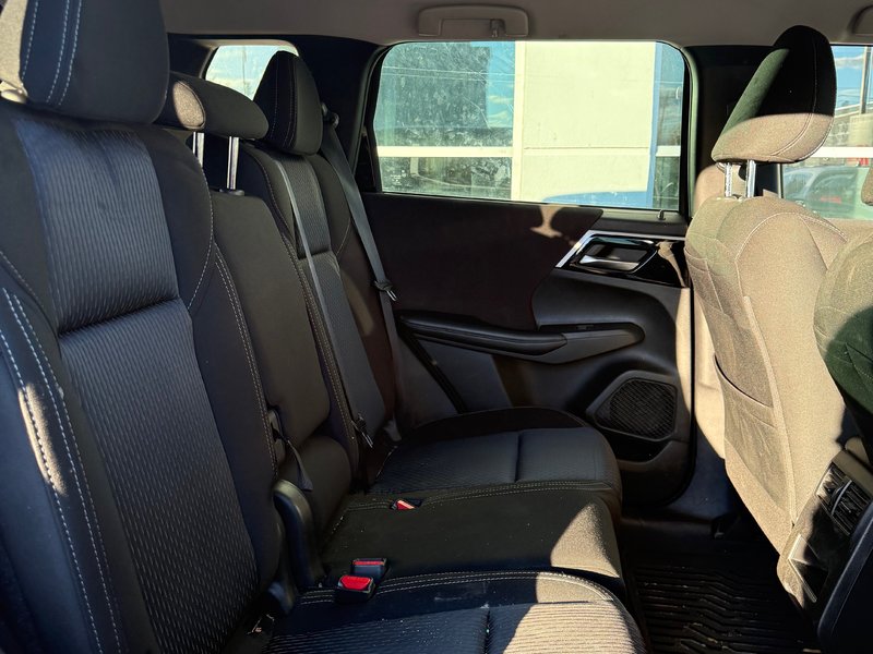 2022 Mitsubishi OUTLANDER ES