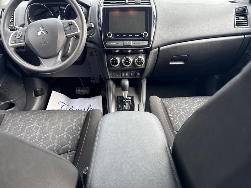 2021 Mitsubishi RVR ES