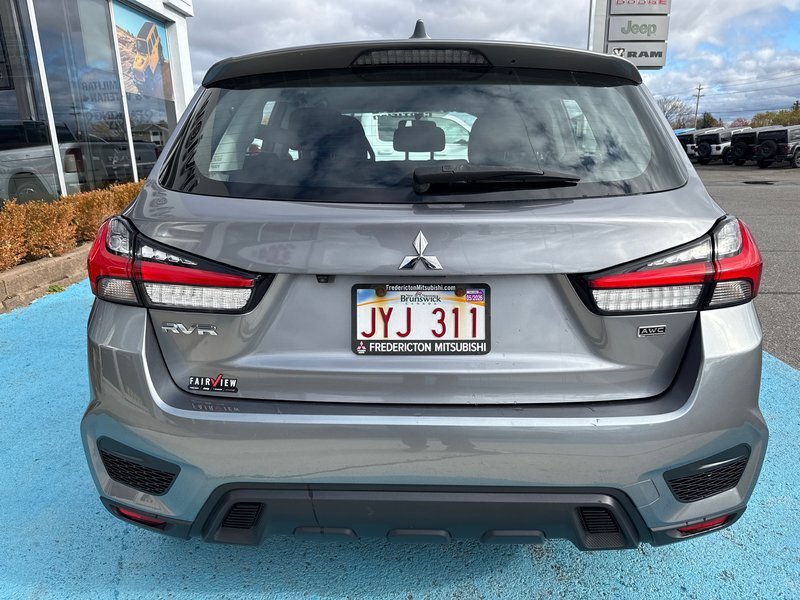 2021 Mitsubishi RVR ES