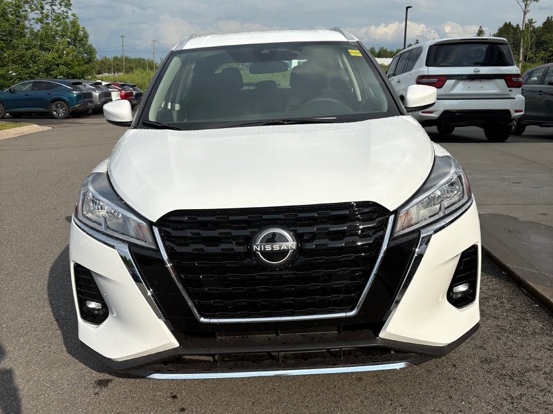 2025 Nissan Kicks Play SV