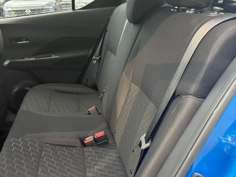 2025 Nissan Kicks Play SV