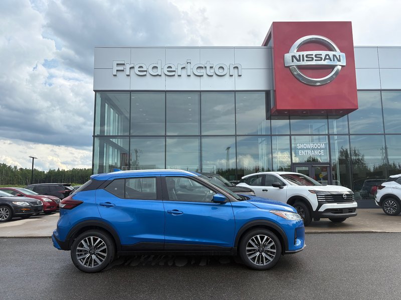 2025 Nissan Kicks Play SV
