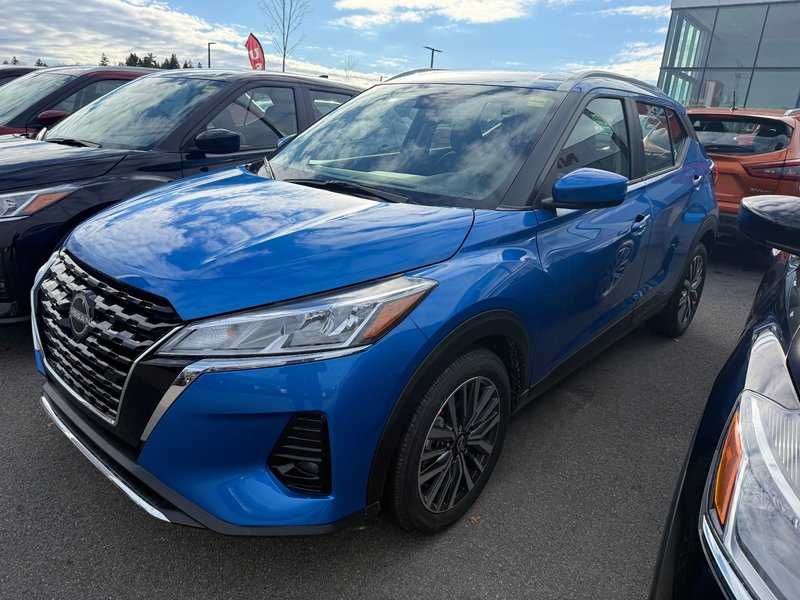 2025 Nissan KICKS PLAY SV