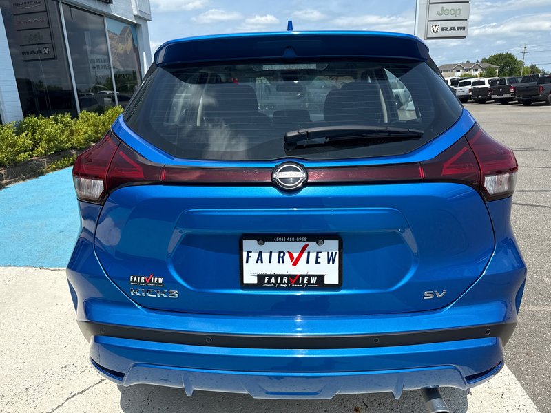2022 Nissan Kicks SV