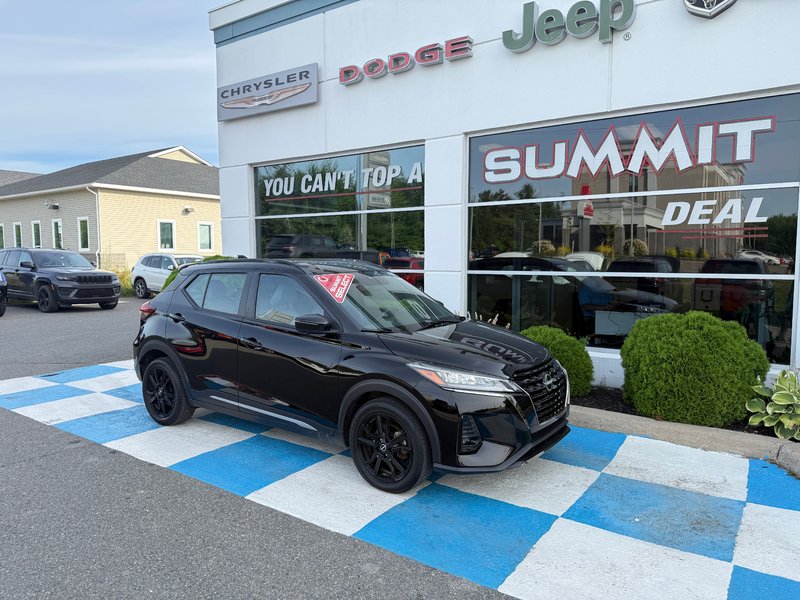 2022 Nissan Kicks SR