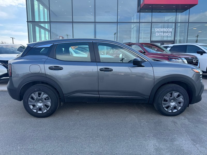 2025 Nissan Kicks S