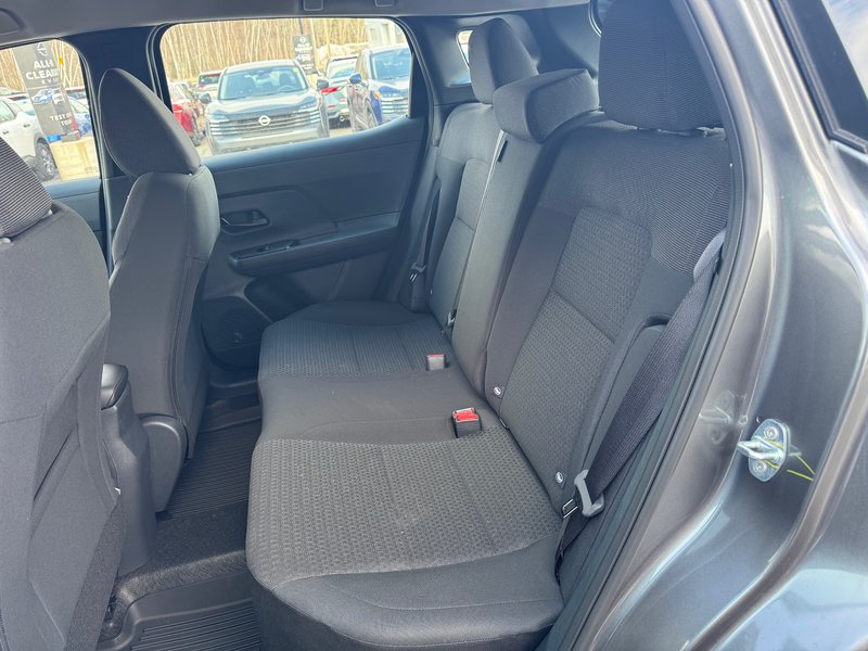 2025 Nissan Kicks S