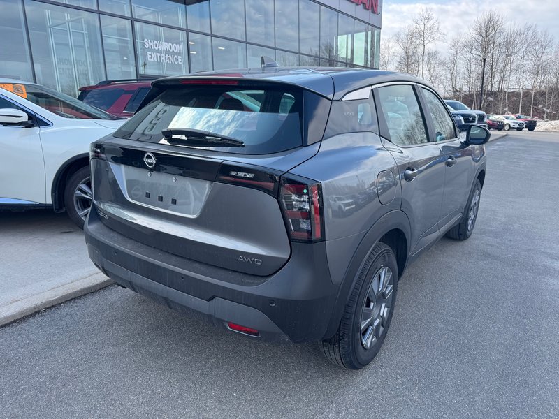 2025 Nissan Kicks S
