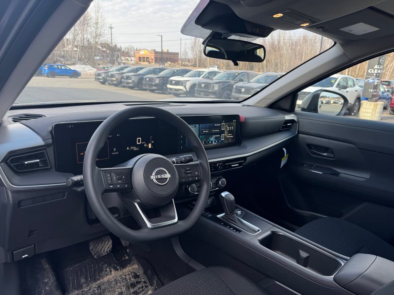 2025 Nissan Kicks S