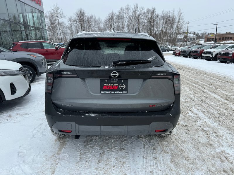 Nissan Kicks SR 2025