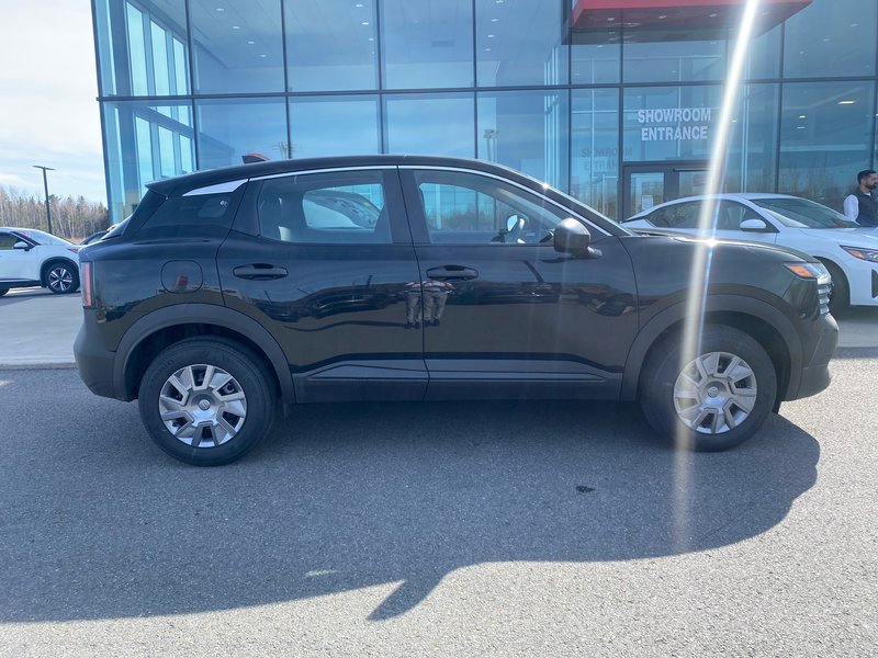 2025 Nissan Kicks S