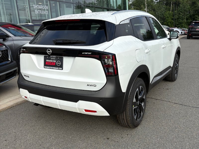 2025 Nissan Kicks SV