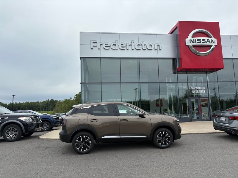 2025 Nissan Kicks SV