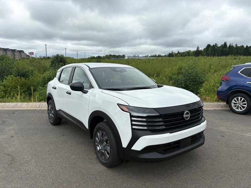 Nissan KICKS S 2026