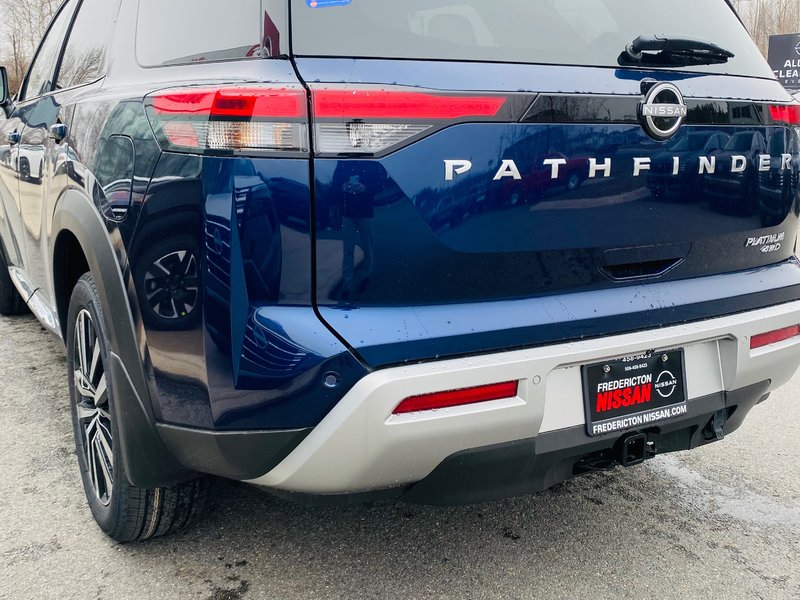 Nissan Pathfinder PLATINUM 2025
