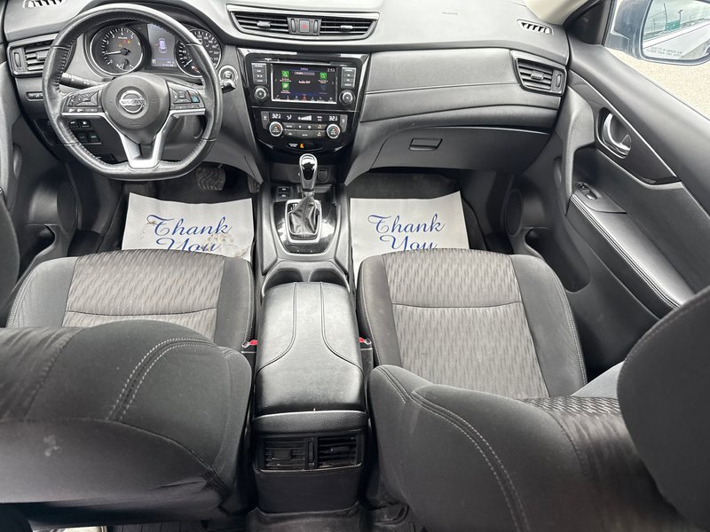 2019 Nissan Rogue SV with tech package