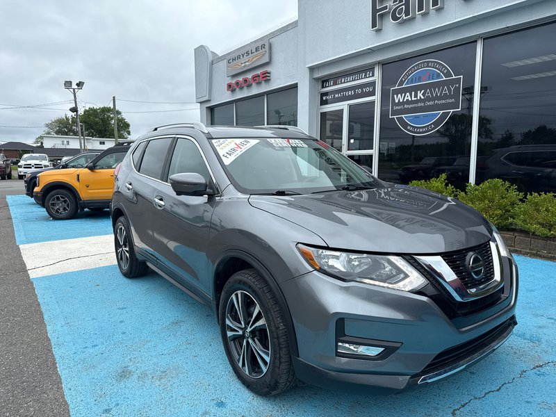 2019 Nissan Rogue SV with tech package