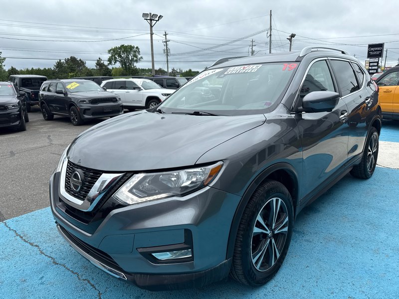 2019 Nissan Rogue SV with tech package