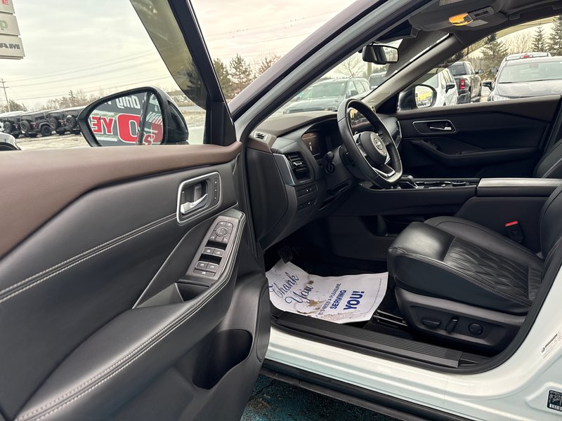 2023 Nissan Rogue Platinum