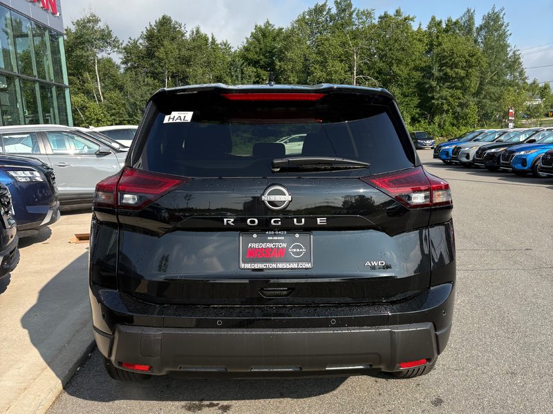 Nissan Rogue S 2025