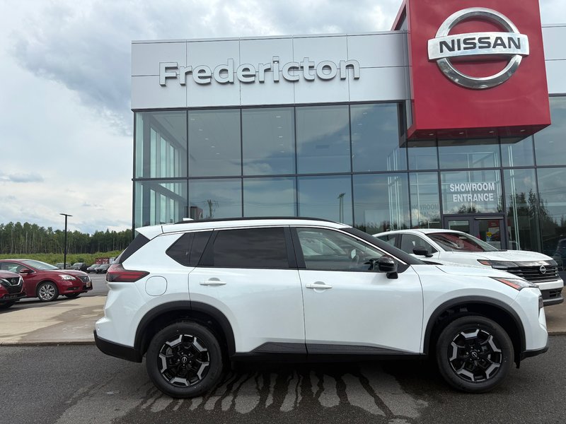 Nissan Rogue MIDNIGHT EDITION 2025