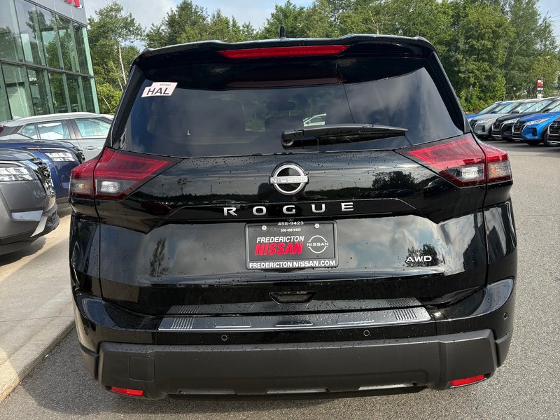 2025 Nissan Rogue SV MOONROOF