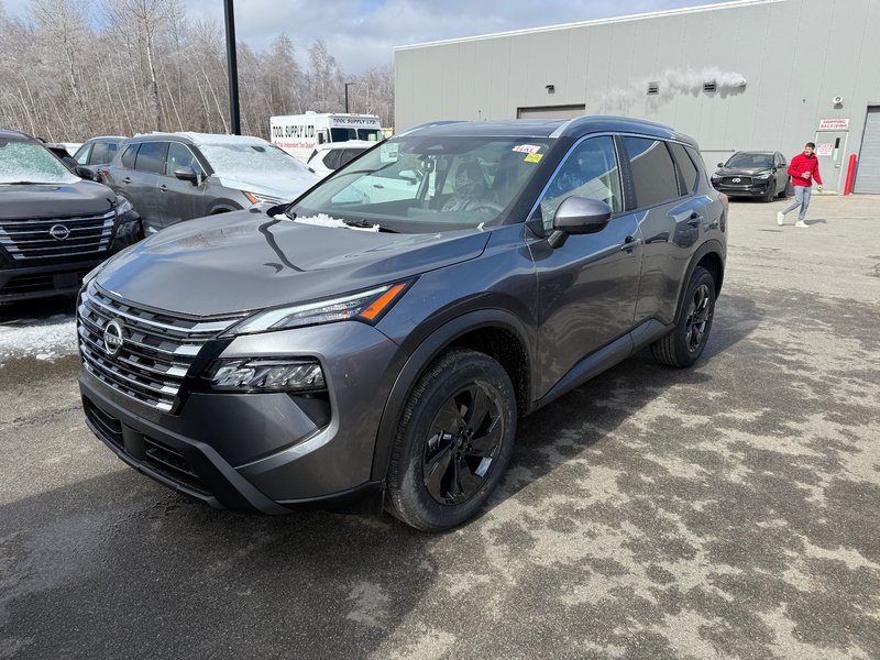 2026 Nissan ROGUE SV MOONROOF