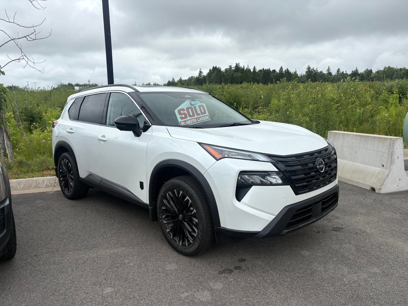 Nissan ROGUE SV DARK ARMOR 2026